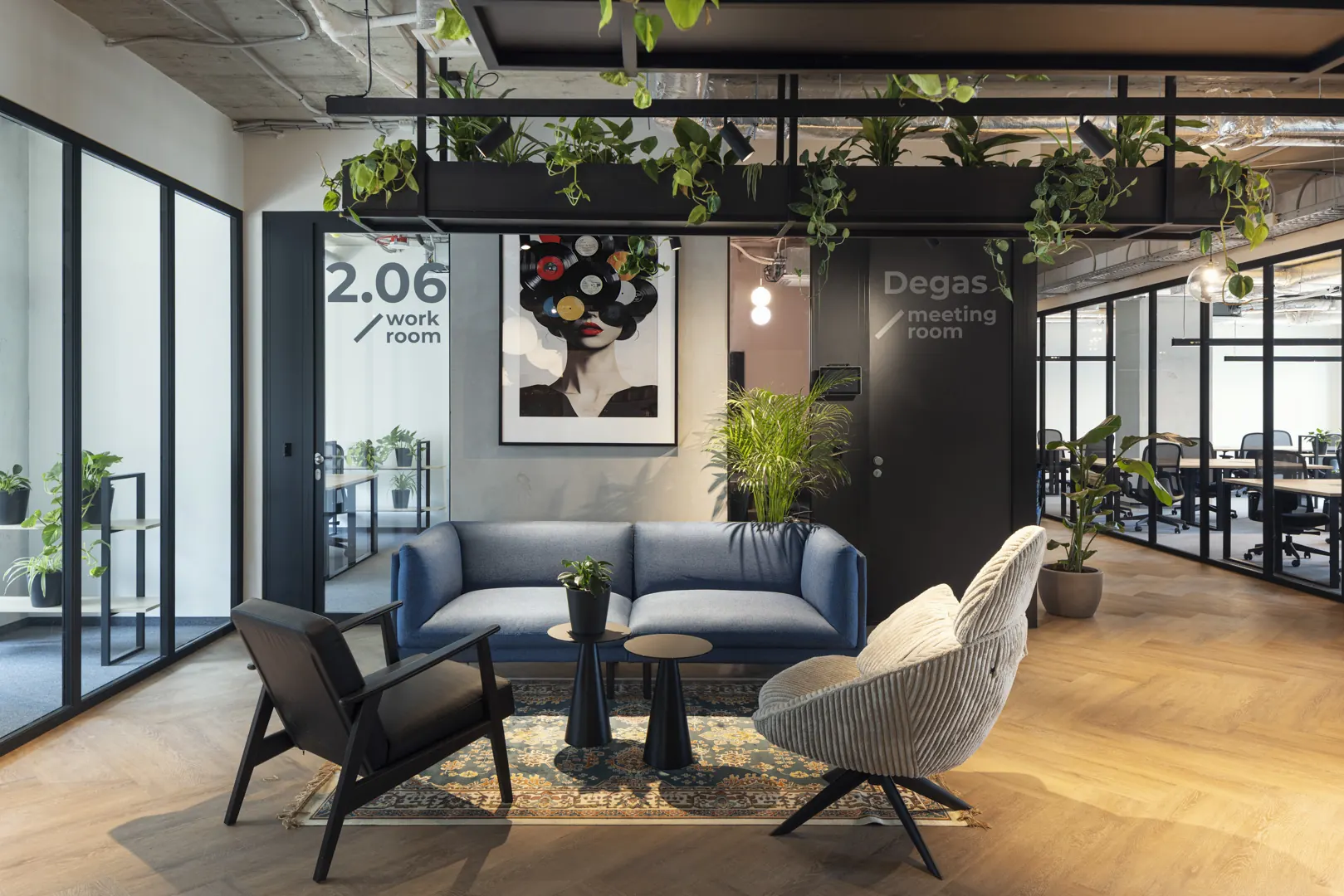 Smart Tower, Lounge & work rooms